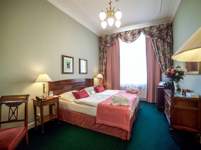 Hotel Liberty Praga Esterno foto