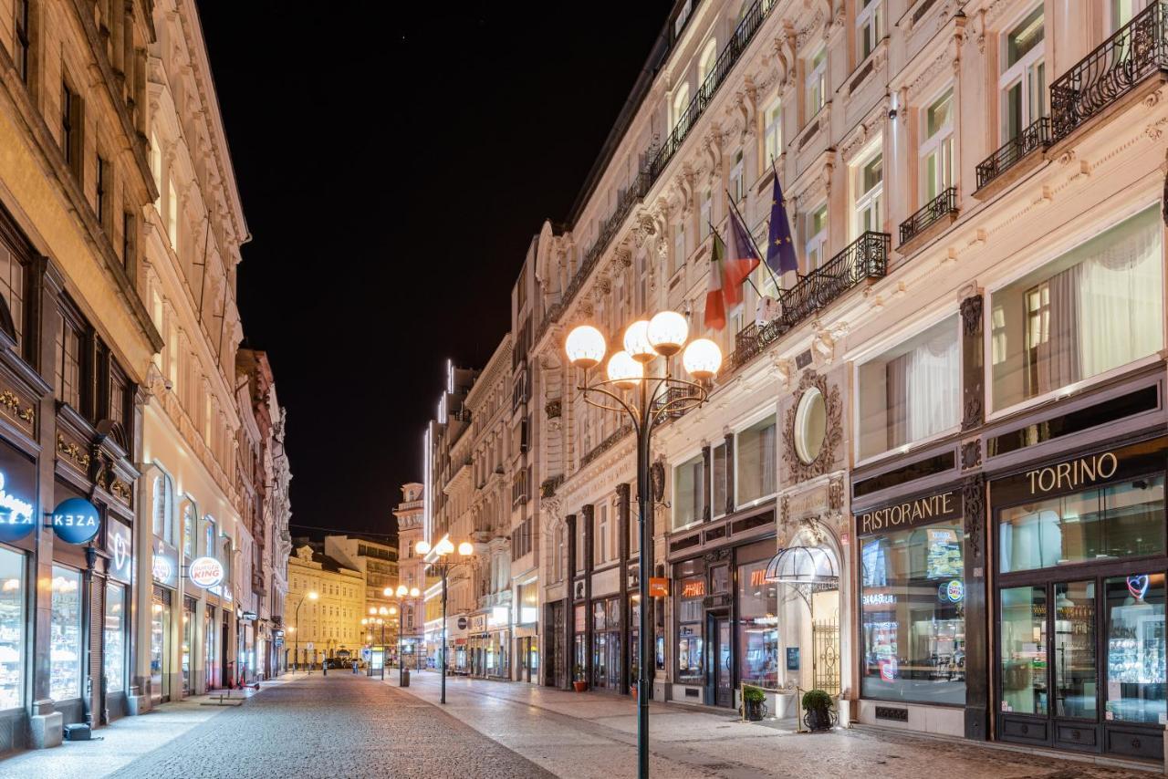 Hotel Liberty Praga Esterno foto