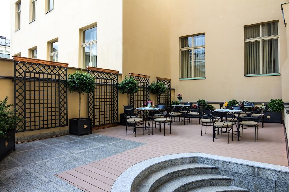 Hotel Liberty Praga Esterno foto