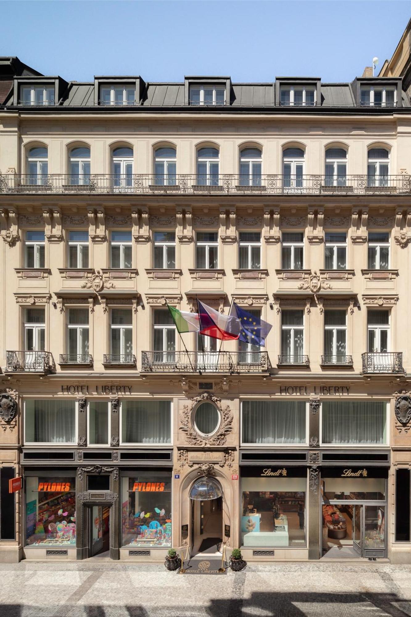 Hotel Liberty Praga Esterno foto