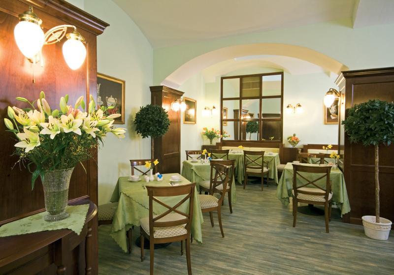 Hotel Liberty Praga Esterno foto