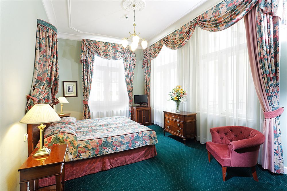 Hotel Liberty Praga Esterno foto